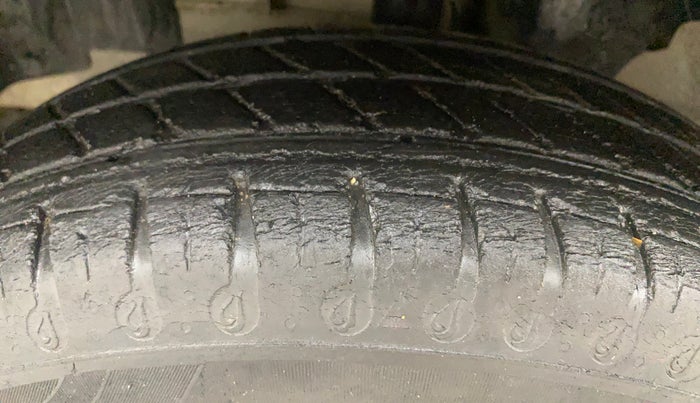 2020 Renault Kwid RXT 1.0 AMT (O), Petrol, Automatic, 39,313 km, Left Front Tyre Tread