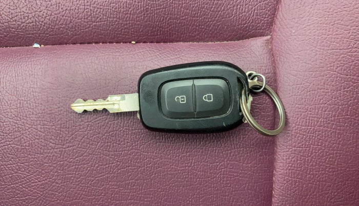 2020 Renault Kwid RXT 1.0 AMT (O), Petrol, Automatic, 39,313 km, Key Close Up