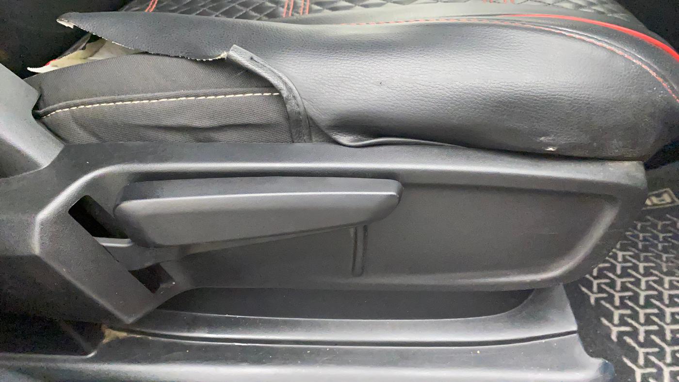 2021 Tata ALTROZ XZ PETROL, Petrol, Manual, 34,162 km, Driver Side Adjustment Panel