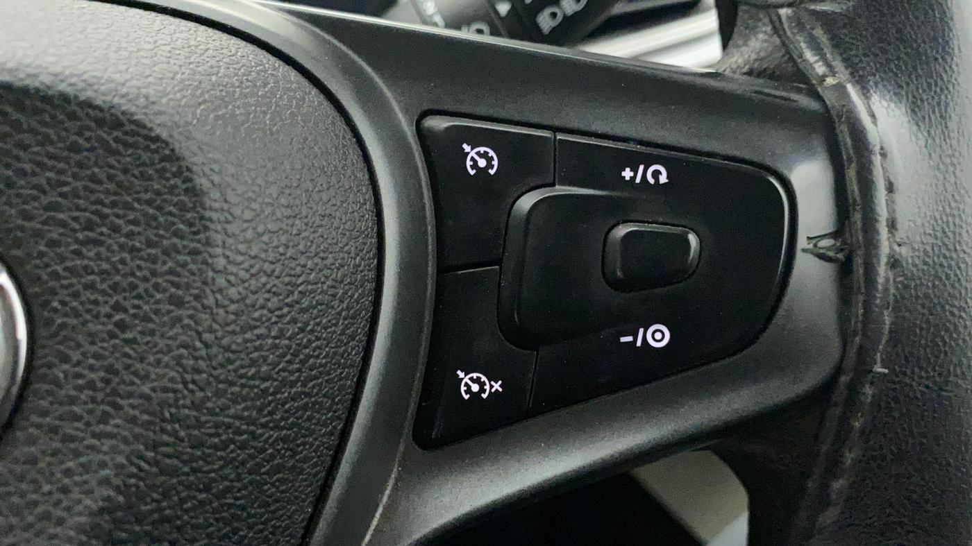 2021 Tata ALTROZ XZ PETROL, Petrol, Manual, 34,162 km, Adaptive Cruise Control