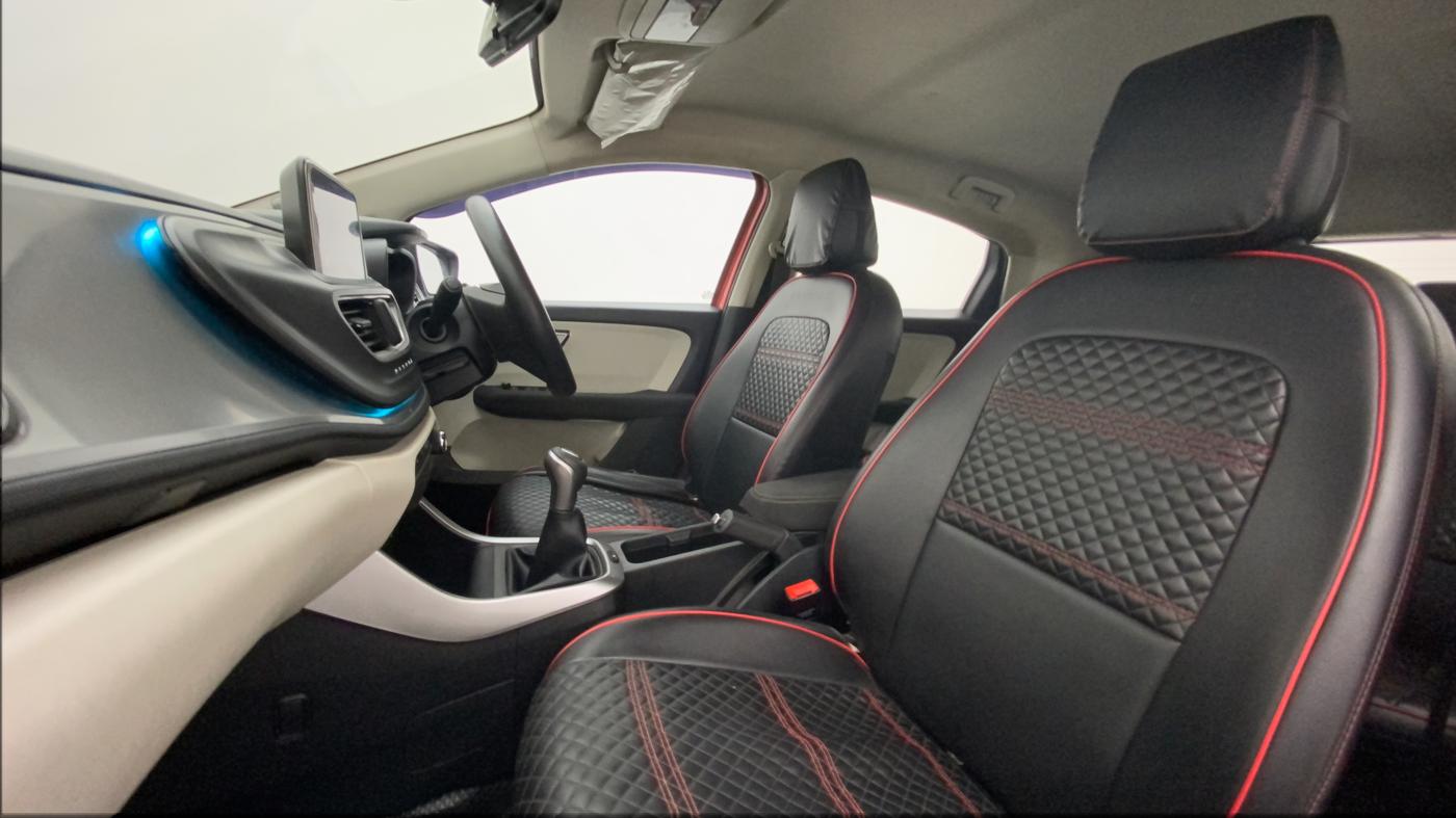 2021 Tata ALTROZ XZ PETROL, Petrol, Manual, 34,162 km, Right Side Front Door Cabin