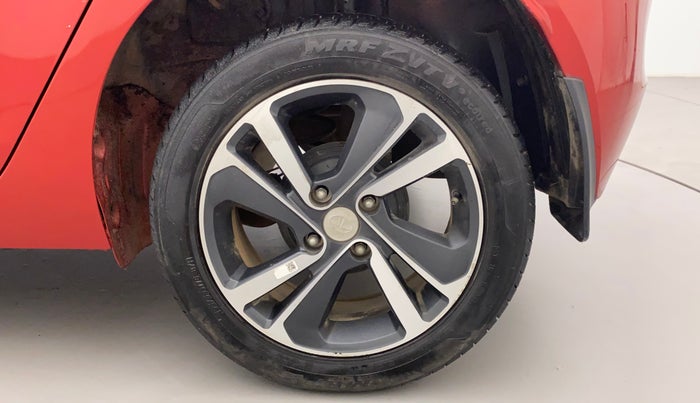 2021 Tata ALTROZ XZ PETROL, Petrol, Manual, 34,162 km, Left Rear Wheel