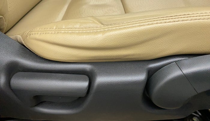 2014 Honda City 1.5L I-VTEC VX CVT, Petrol, Automatic, 65,459 km, Driver Side Adjustment Panel