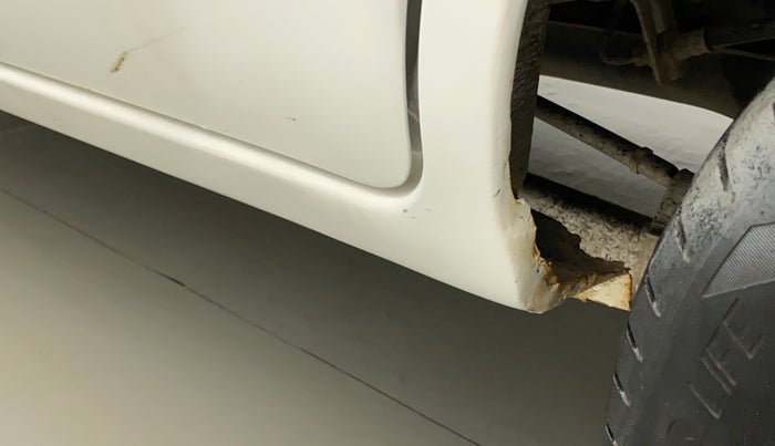 2016 Maruti Alto 800 LXI, Petrol, Manual, 89,856 km, Left running board - Slight discoloration