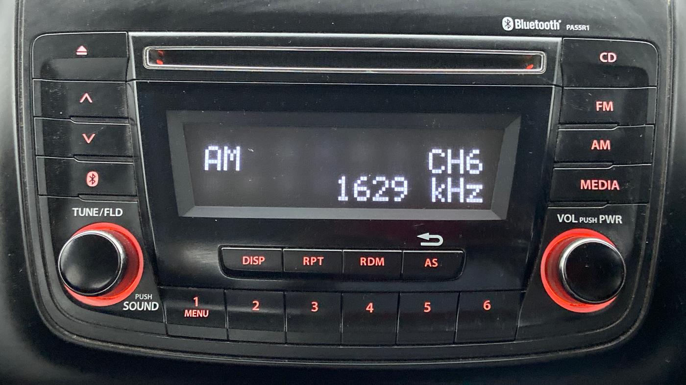2019 Maruti Swift VXI AMT, Petrol, Automatic, 31,286 km, Infotainment System