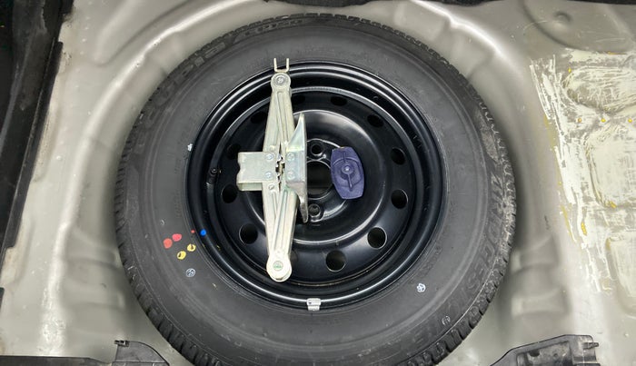 2019 Maruti Swift VXI AMT, Petrol, Automatic, 31,286 km, Spare Tyre