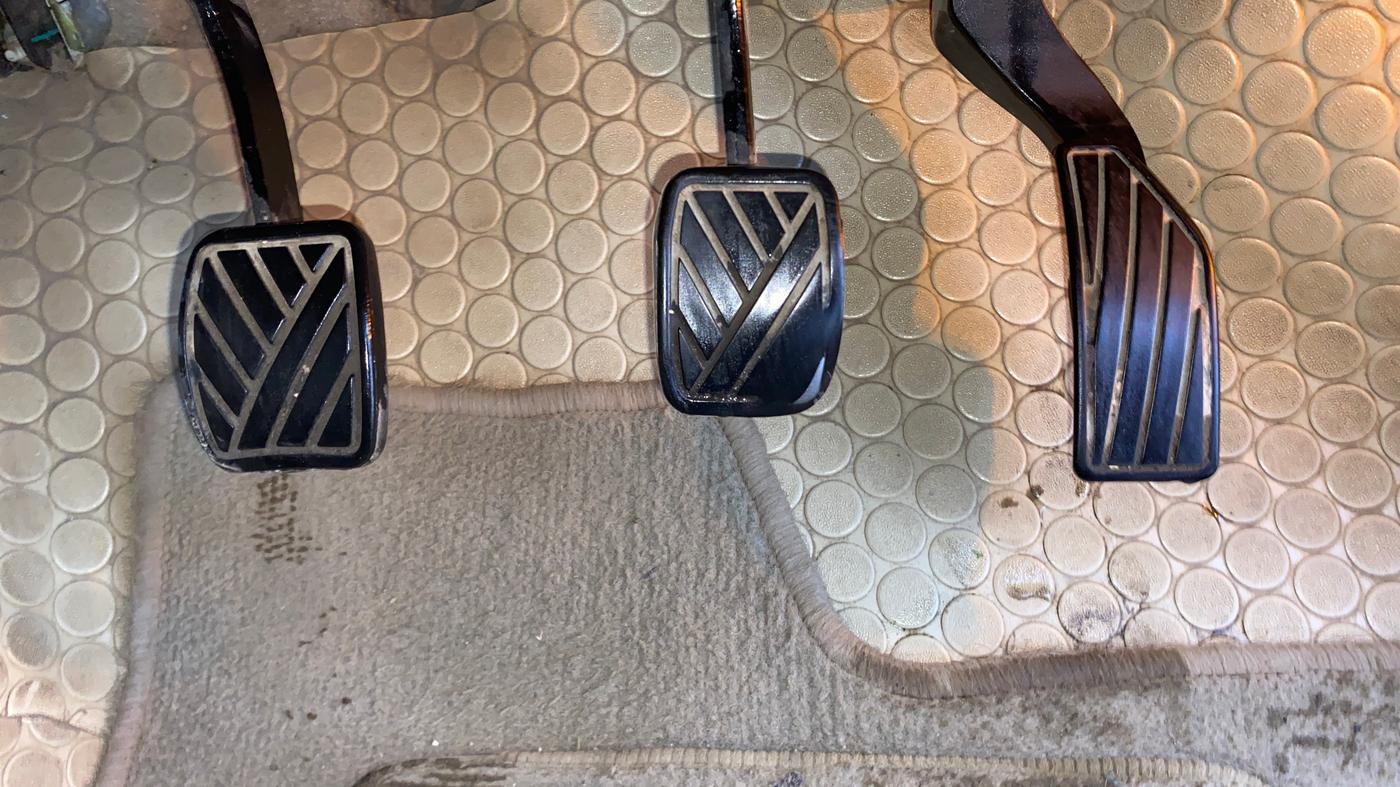 2015 Maruti Ertiga VXI CNG, CNG, Manual, 54,269 km, Pedals