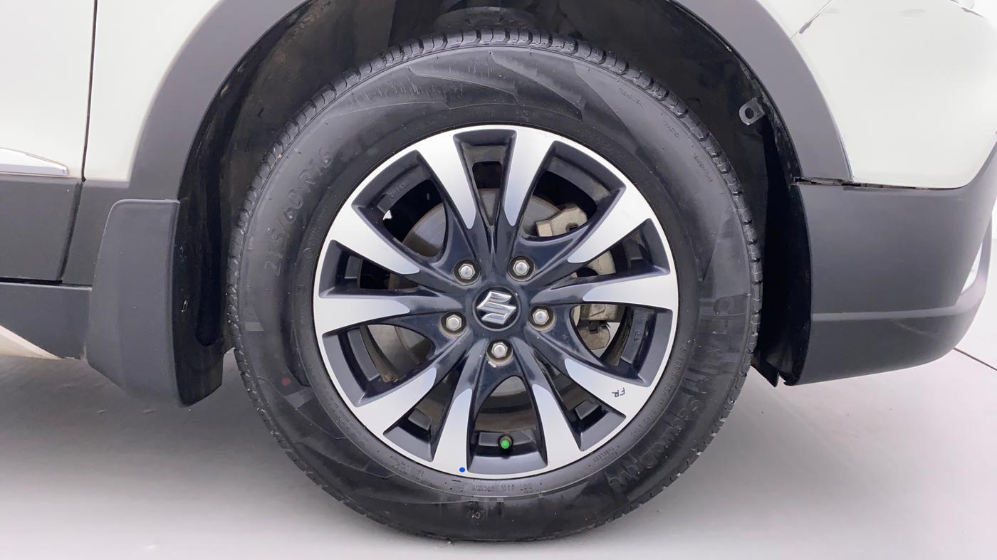 2020 Maruti S Cross ALPHA 1.5 SMART HYBRID, Petrol, Manual, 48,033 km, Right Front Wheel