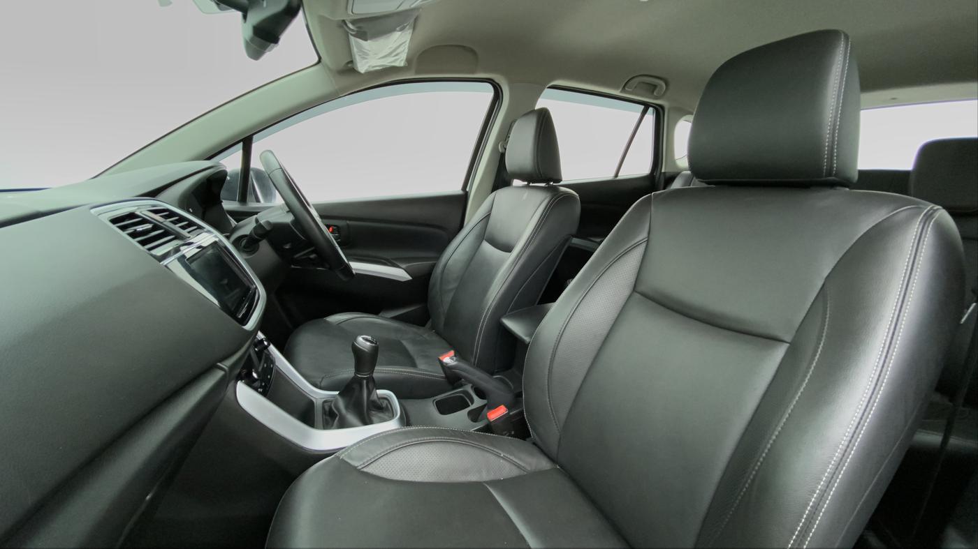 2020 Maruti S Cross ALPHA 1.5 SMART HYBRID, Petrol, Manual, 48,033 km, Right Side Front Door Cabin
