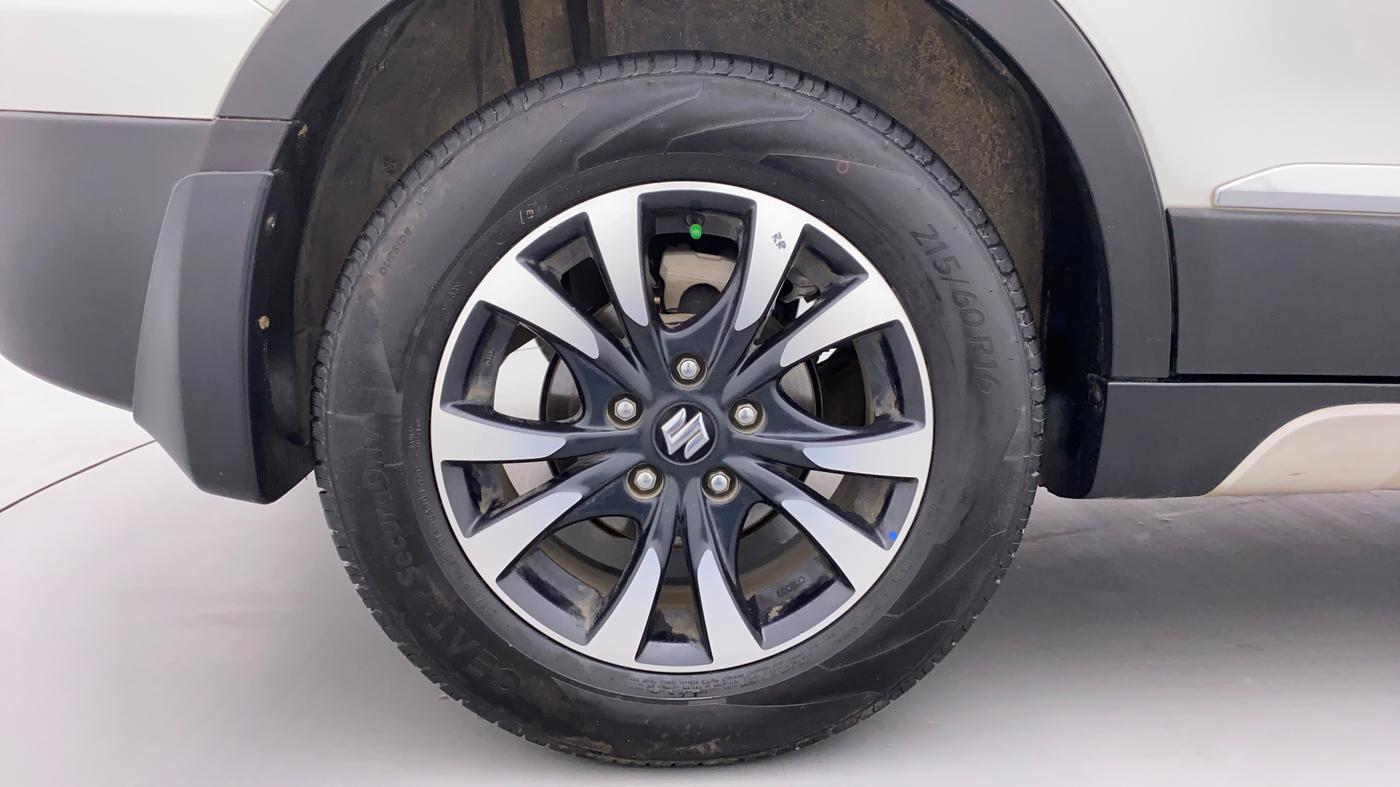 2020 Maruti S Cross ALPHA 1.5 SMART HYBRID, Petrol, Manual, 48,033 km, Right Rear Wheel