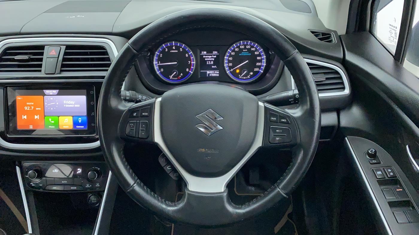 2020 Maruti S Cross ALPHA 1.5 SMART HYBRID, Petrol, Manual, 48,033 km, Steering Wheel Close Up