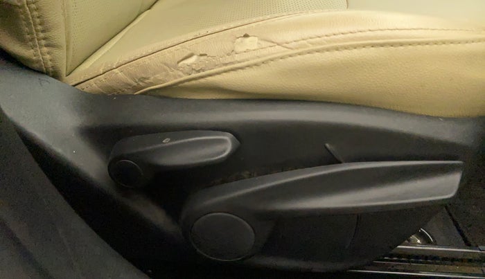 2018 Jeep Compass LONGITUDE 2.0 DIESEL, Diesel, Manual, 44,894 km, Driver Side Adjustment Panel