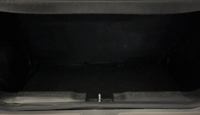 2022 Maruti Swift VXI, Petrol, Manual, 68,994 km, Boot Inside