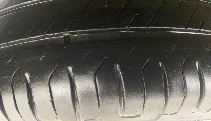 2018 Maruti Eeco 5 STR WITH A/C+HTR, Petrol, Manual, 75,647 km, Right Rear Tyre Tread