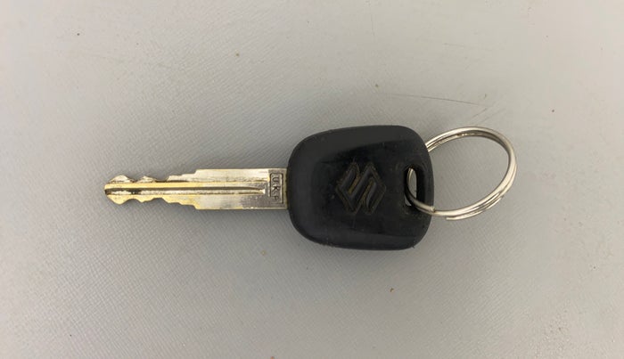 2018 Maruti Eeco 5 STR WITH A/C+HTR, Petrol, Manual, 75,647 km, Key Close Up
