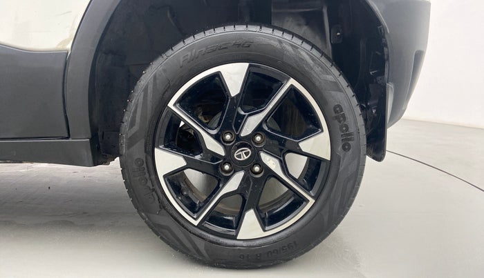 2022 Tata PUNCH ACCOMPLISHED DAZZLE PACK MT, Petrol, Manual, 22,921 km, Left Rear Wheel
