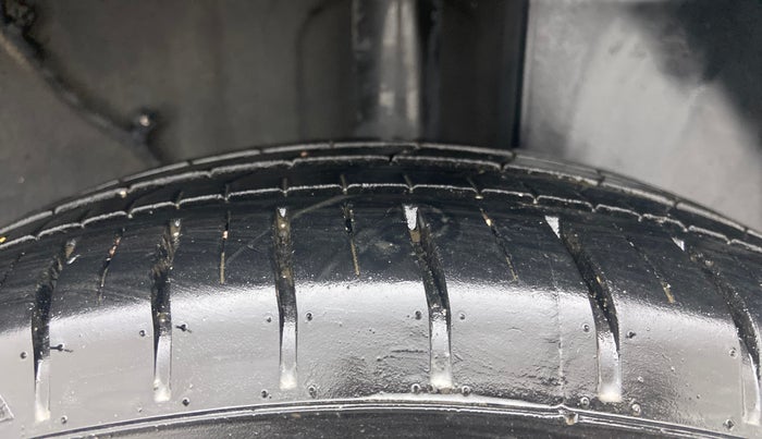 2022 Tata PUNCH ACCOMPLISHED DAZZLE PACK MT, Petrol, Manual, 22,921 km, Left Rear Tyre Tread
