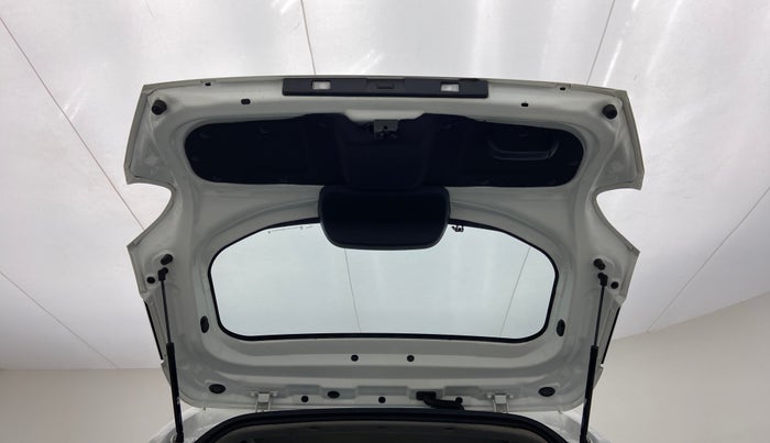 2022 Tata PUNCH ACCOMPLISHED DAZZLE PACK MT, Petrol, Manual, 22,921 km, Boot Door Open