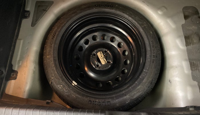 2016 Hyundai Elite i20 ASTA 1.2, Petrol, Manual, 28,607 km, Spare Tyre