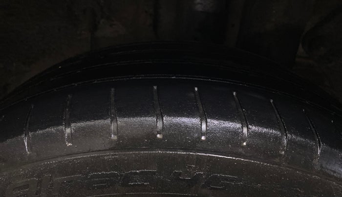 2016 Hyundai Elite i20 ASTA 1.2, Petrol, Manual, 28,607 km, Left Rear Tyre Tread