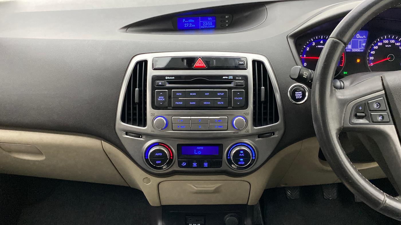 2013 Hyundai i20 ASTA 1.2, Petrol, Manual, 53,906 km, Air Conditioner