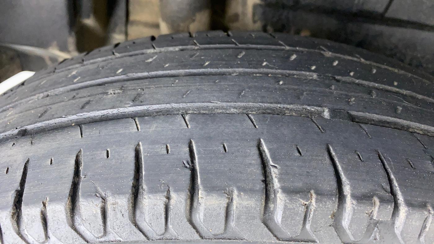 2017 Maruti Dzire VXI, Petrol, Manual, 49,948 km, Right Rear Tyre Tread