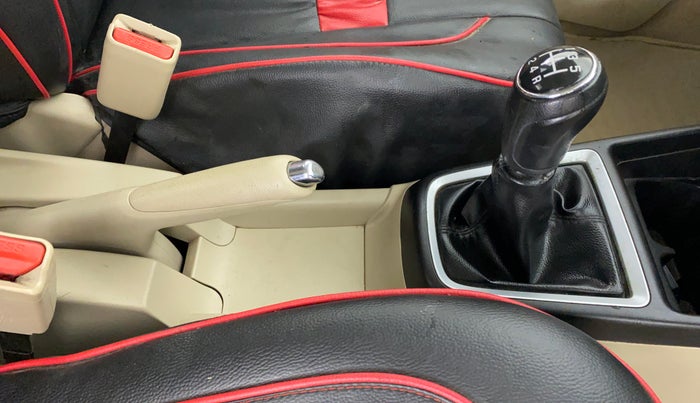 2017 Maruti Dzire VXI, Petrol, Manual, 49,948 km, Gear Lever