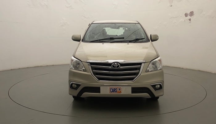 2014 Toyota Innova 2.5 VX 8 STR, Diesel, Manual, 70,578 km, Front