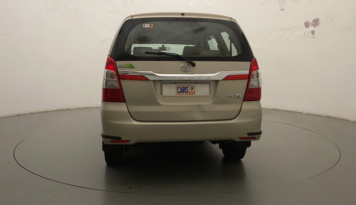 2014 Toyota Innova 2.5 VX 8 STR, Diesel, Manual, 70,578 km, Back/Rear