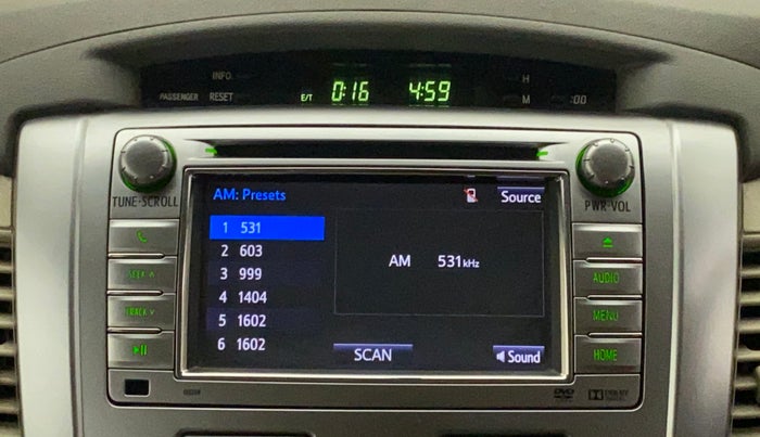 2014 Toyota Innova 2.5 VX 8 STR, Diesel, Manual, 70,578 km, Infotainment System