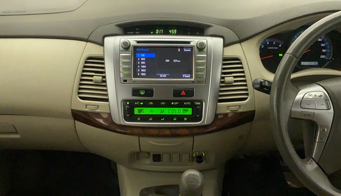 2014 Toyota Innova 2.5 VX 8 STR, Diesel, Manual, 70,578 km, Air Conditioner
