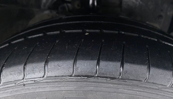 2021 Ford FREESTYLE TITANIUM 1.5 TDCI, Diesel, Manual, 58,247 km, Right Front Tyre Tread