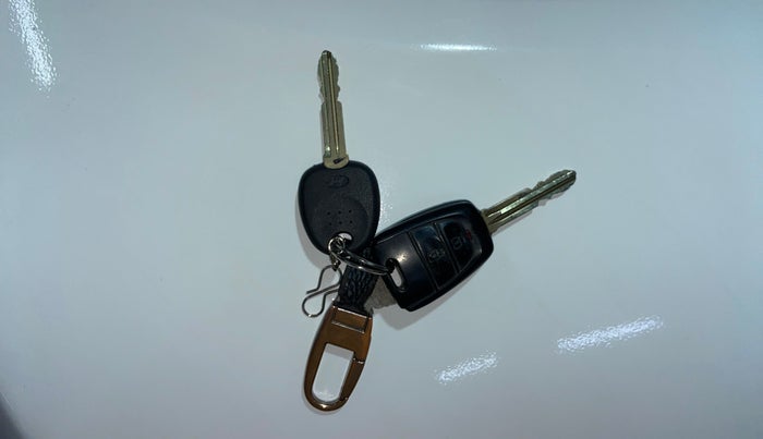 2017 Hyundai Grand i10 SPORTZ 1.2 KAPPA VTVT, Petrol, Manual, 63,070 km, Key Close Up