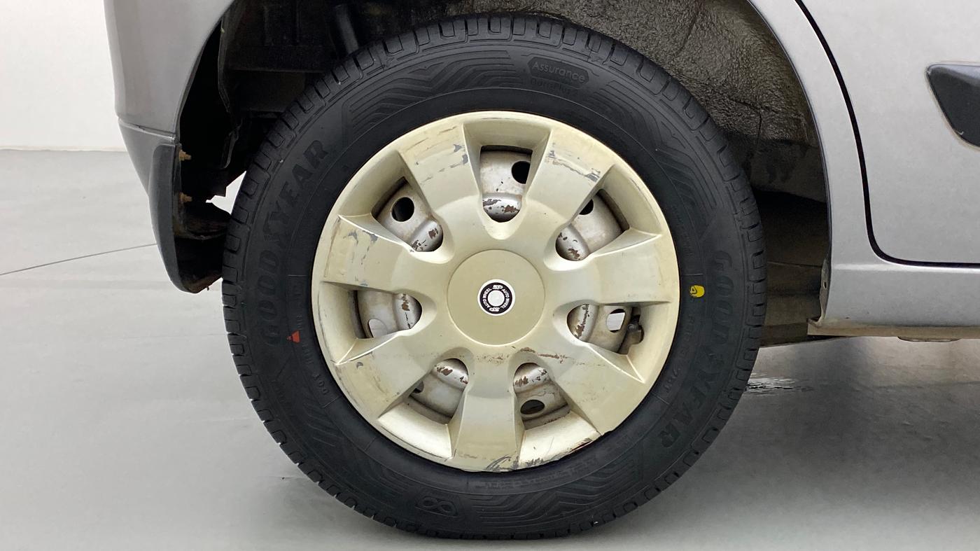 2017 Maruti Wagon R 1.0 LXI CNG, CNG, Manual, 66,924 km, Right Rear Wheel