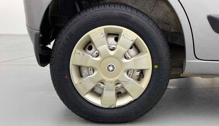 2017 Maruti Wagon R 1.0 LXI CNG, CNG, Manual, 66,924 km, Right Rear Wheel
