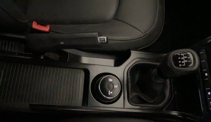 2021 Tata NEXON XZ PLUS PETROL DARK EDITION, Petrol, Manual, 53,368 km, Gear Lever
