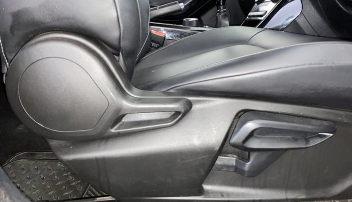 2021 Tata NEXON XZ PLUS PETROL DARK EDITION, Petrol, Manual, 53,368 km, Driver Side Adjustment Panel