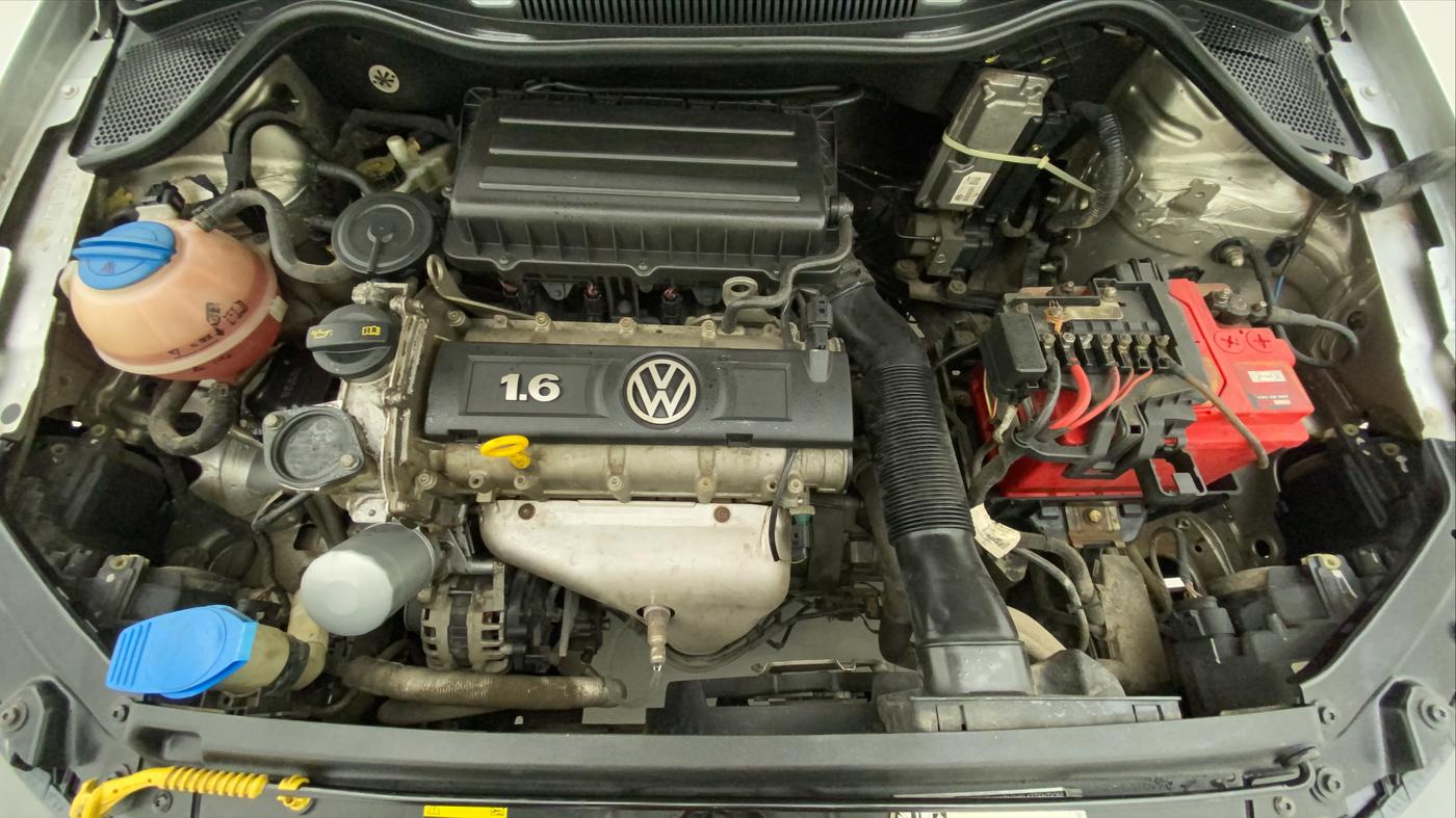 2015 Volkswagen Vento HIGHLINE 1.6 MPI, Petrol, Manual, 99,284 km, Open Bonet