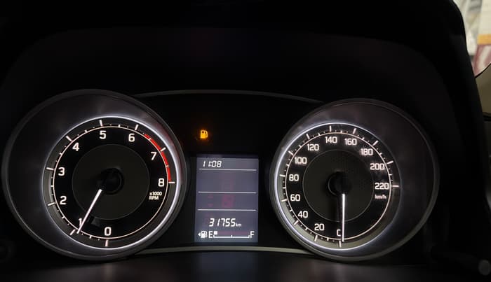 2017 Maruti Dzire VXI, Petrol, Manual, 31,746 km, Odometer Image