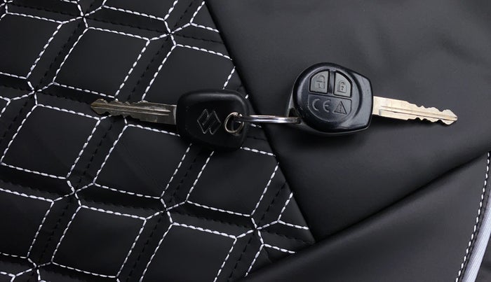 2023 Maruti S PRESSO VXI S-CNG, CNG, Manual, 25,111 km, Key Close Up