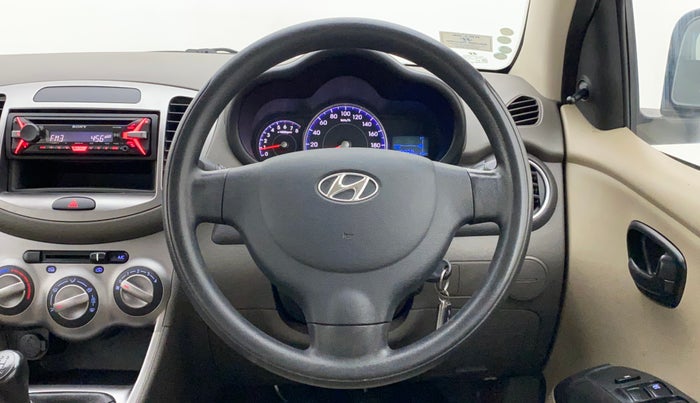 2016 Hyundai i10 MAGNA 1.1, Petrol, Manual, 49,819 km, Steering Wheel Close Up