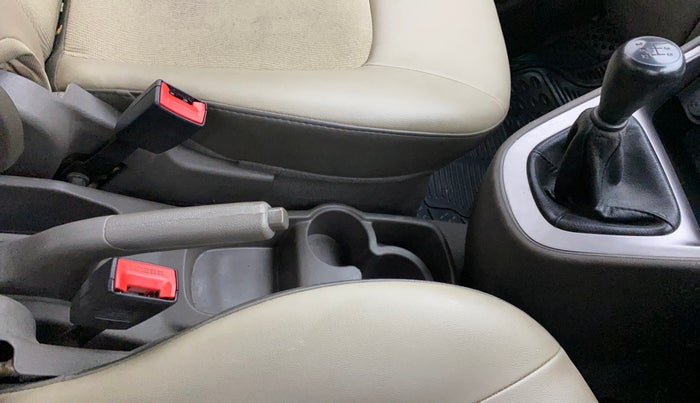 2016 Hyundai i10 MAGNA 1.1, Petrol, Manual, 49,819 km, Gear Lever