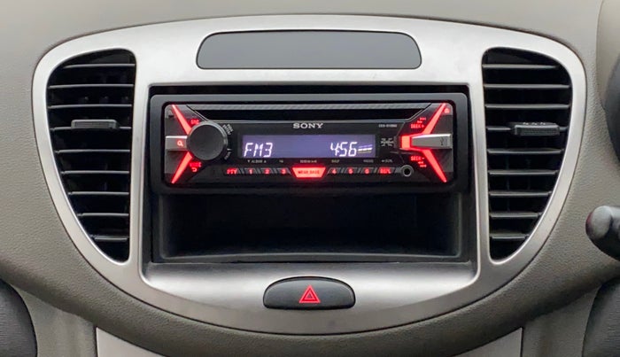 2016 Hyundai i10 MAGNA 1.1, Petrol, Manual, 49,819 km, Infotainment System