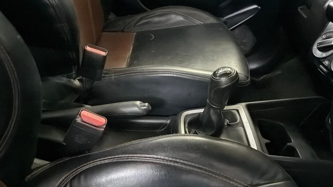 2020 Maruti Swift LXI, Petrol, Manual, 50,700 km, Gear Lever