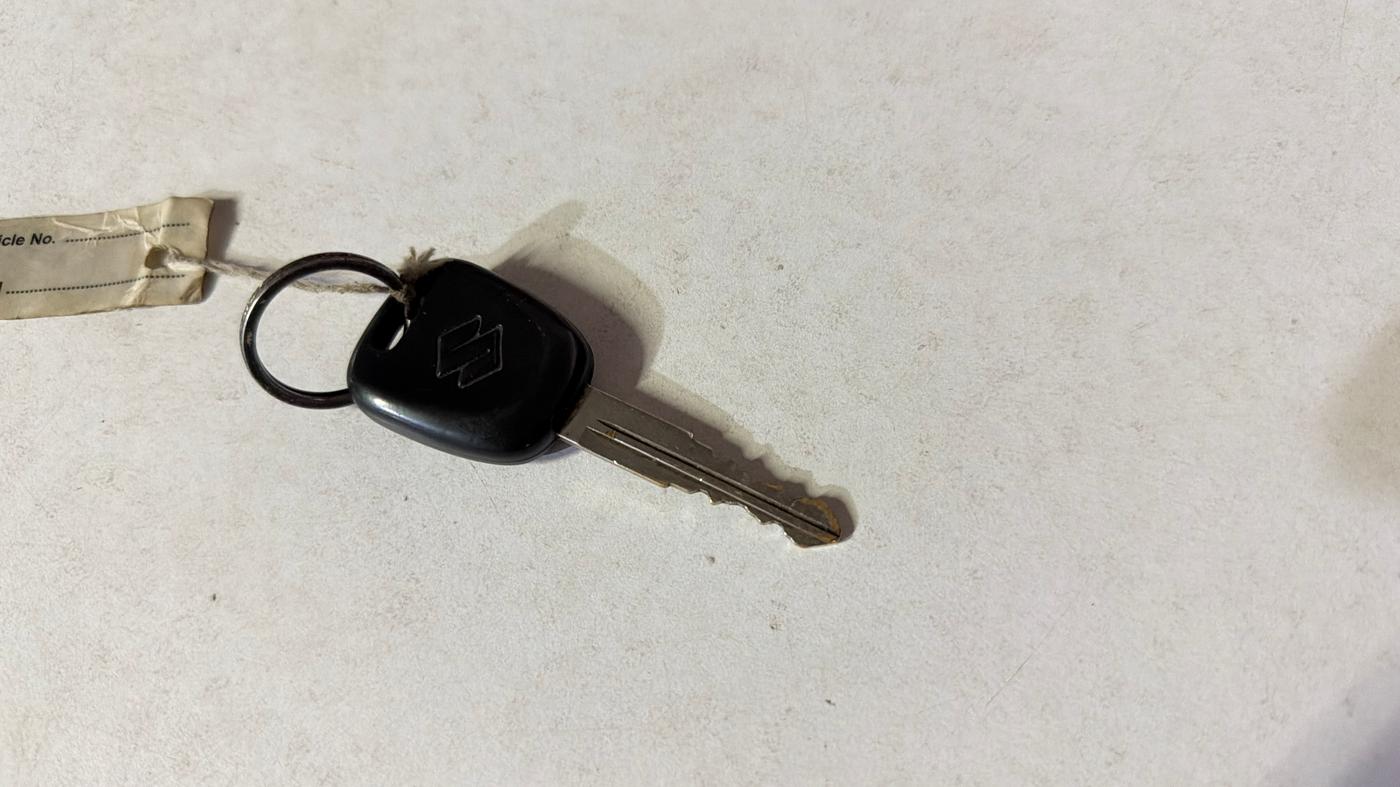 2020 Maruti Swift LXI, Petrol, Manual, 50,700 km, Key Close Up