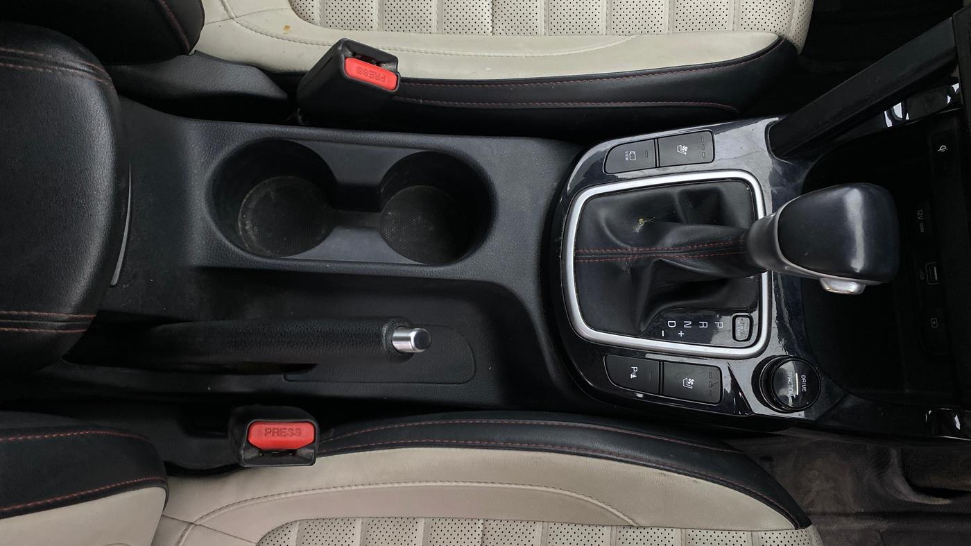 2020 KIA SELTOS GTX PLUS DCT 1.4 PETROL, Petrol, Automatic, 1,08,662 km, Gear Lever