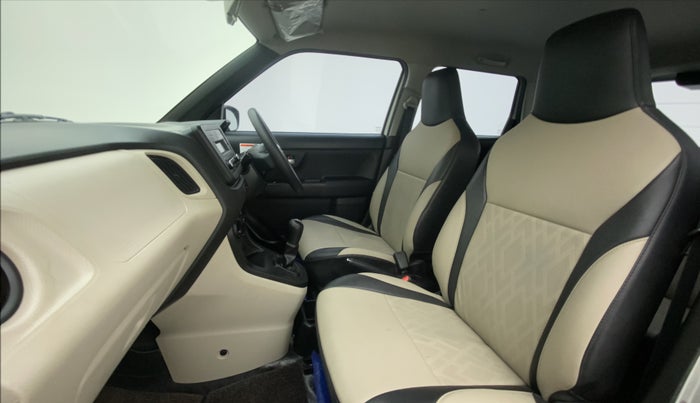 2022 Maruti New Wagon-R VXI CNG 1.0, CNG, Manual, 21,656 km, Right Side Front Door Cabin