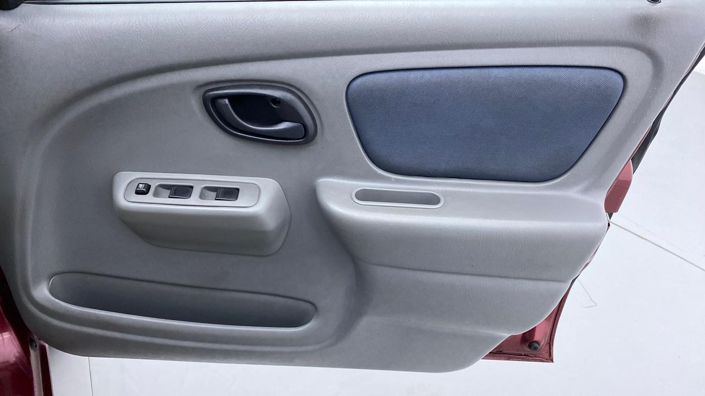 2011 Maruti Alto K10 VXI P, Petrol, Manual, 37,833 km, Driver Side Door Panels Control