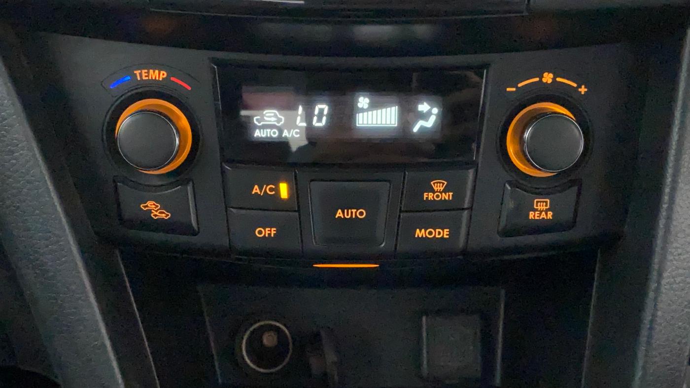 2012 Maruti Swift ZDI, Diesel, Manual, 33,461 km, Automatic Climate Control