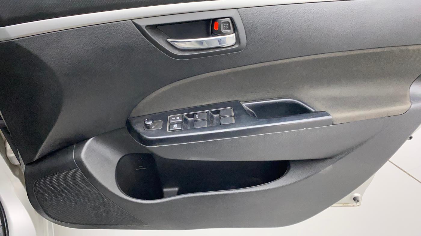 2012 Maruti Swift ZDI, Diesel, Manual, 33,461 km, Driver Side Door Panels Control